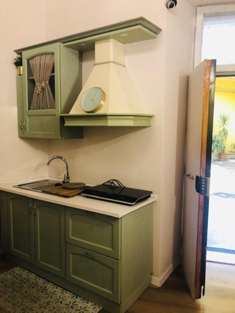 Charme Holidays Trastevere 3 روما المظهر الخارجي الصورة