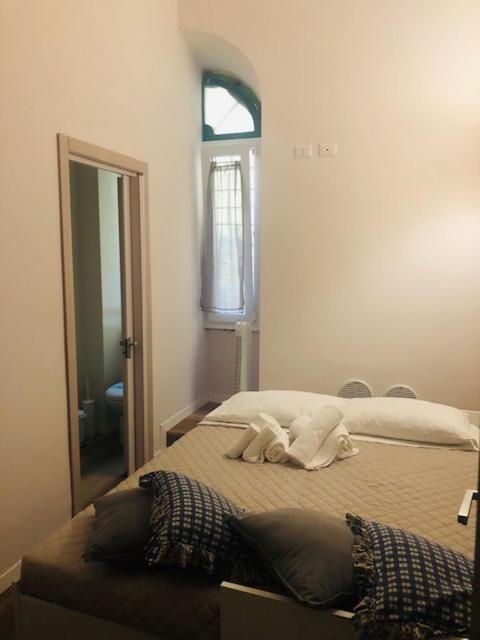 Charme Holidays Trastevere 3 روما المظهر الخارجي الصورة