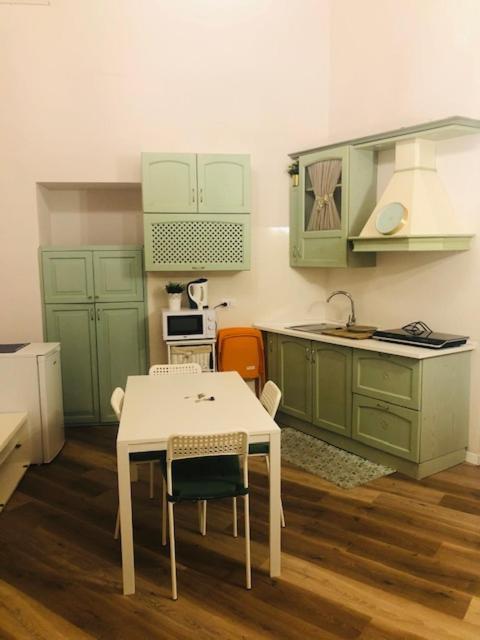 Charme Holidays Trastevere 3 روما المظهر الخارجي الصورة