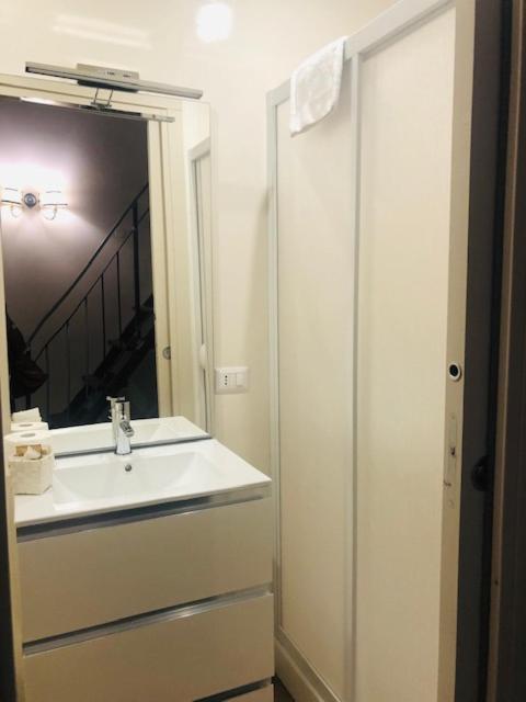 Charme Holidays Trastevere 3 روما المظهر الخارجي الصورة